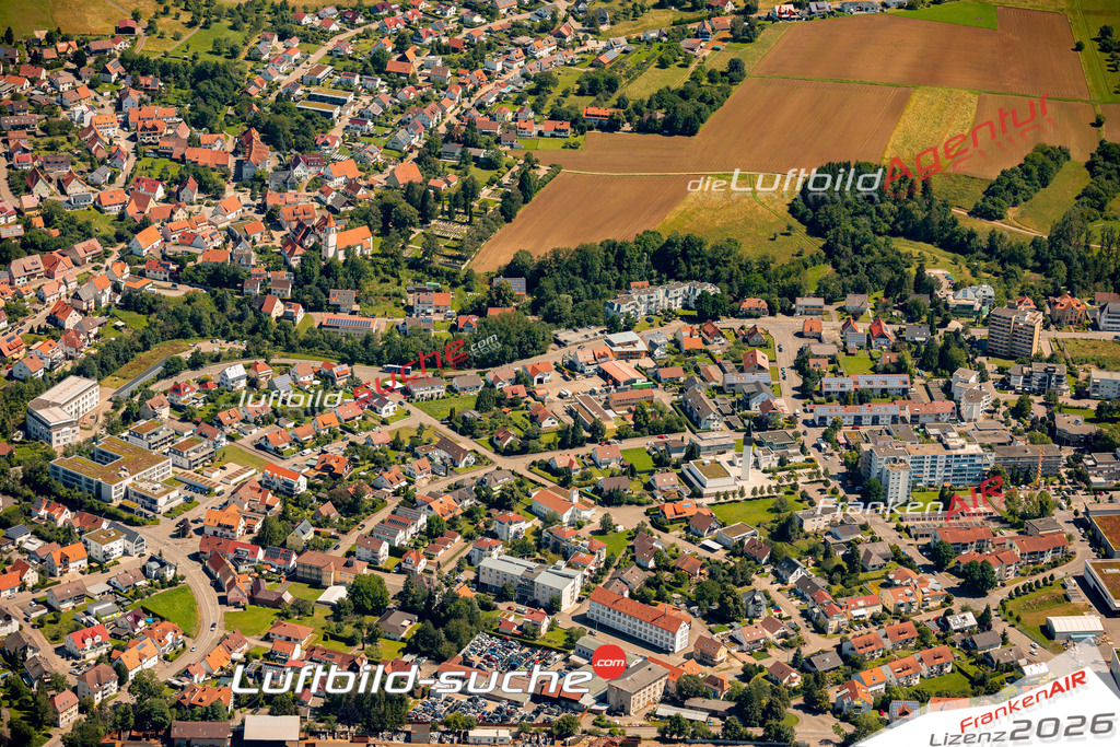 Das Luftbild zeigt : Frommern Balingen - Die Luftaufnahme wurde 2024 vom UL-Flugzeug aus erstellt ( keine Drohne ) - Hochauflösende Luftaufnahme - Für grossformatige Ausdrucke geeignet. Die Geschenkidee !Mit Lizenz und Bildrechte bestellbar
