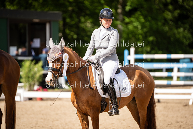Bad_Meinberg_03946 | saradresslerfotografie - Realisiert mit Pictrs.com
