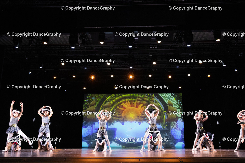 GPHY6385 | DanceGraphy - Realisiert mit Pictrs.com