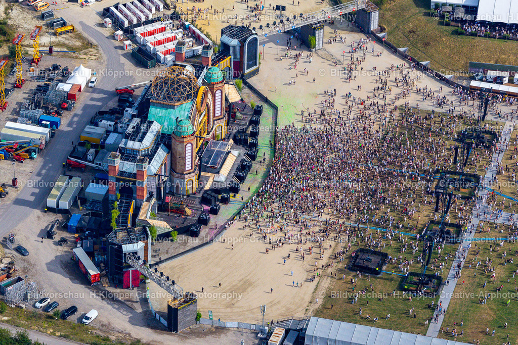Luftbild Weeze-5254 | Luftaufnahme Gelände des " PAROOKAVILLE - Electronic Music Festival " in Weeze - Realisiert mit Pictrs.com