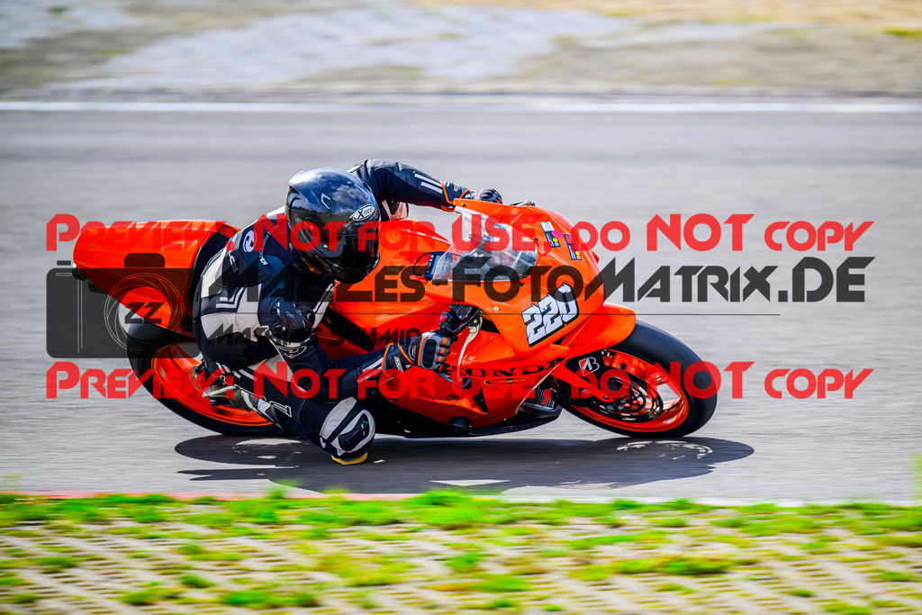 MaZZes_FotoMatrix_240911_6007705_6513 | ROT