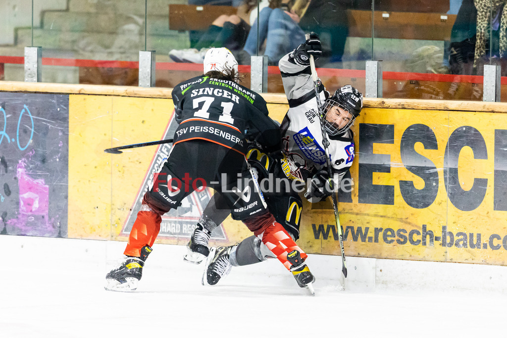 Bayernliga Eishockey, TSV Peißenberg Miners gegen den ESV Buchloe Pirates am 13.11.22 in Peißenberg | Bayernliga Eishockey, TSV Peißenberg Miners gegen den ESV Buchloe Pirates am 13.11.22 in Peißenberg