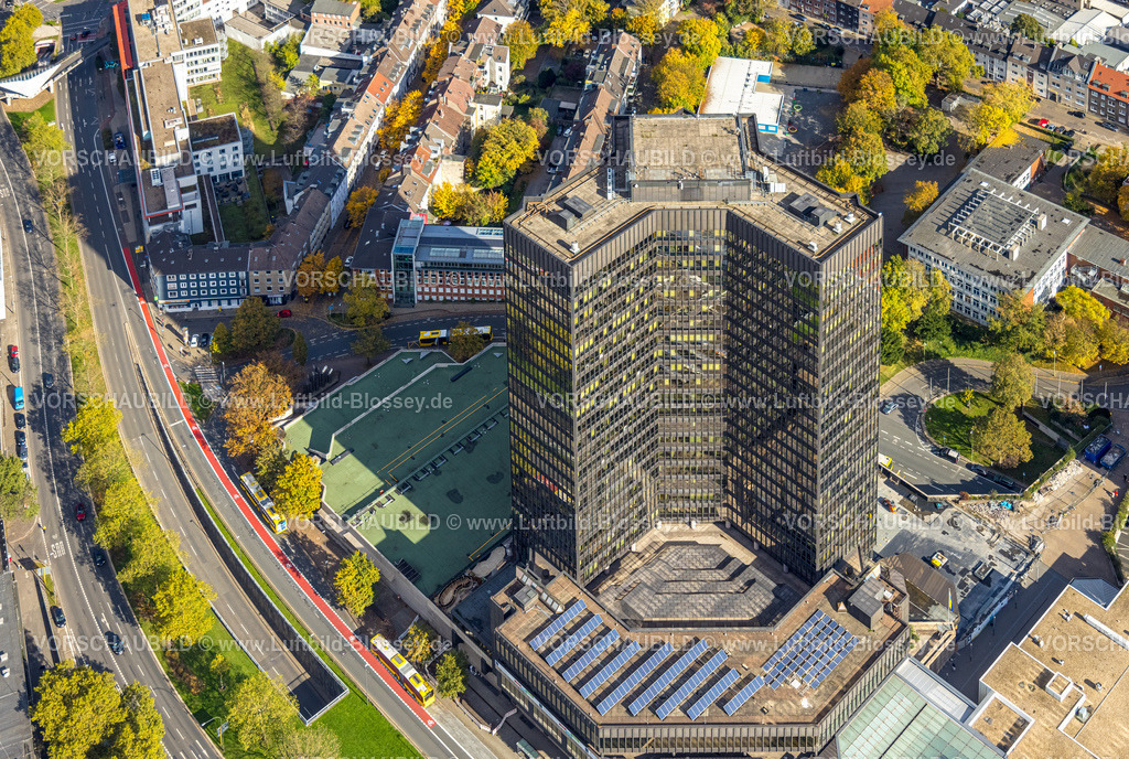 Essen251003476Mitte | Luftbild, Rathaus Stadt Essen mit Solaranlage, Stadtkern, Essen, Ruhrgebiet, Nordrhein-Westfalen, Deutschland