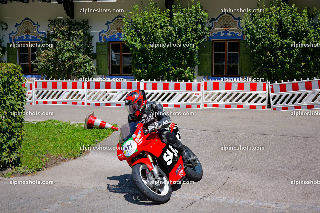 P1036844-2 | Erleben Sie atemberaubende, hochqualitative Fotos Ihrer Fahrt entlang der malerischen Alpenstraßen. Besuchen Sie alpineshots.com, um professionelle Aufnahmen Ihrer unvergesslichen Reise zu finden und zu kaufen - Realisiert mit Pictrs.com