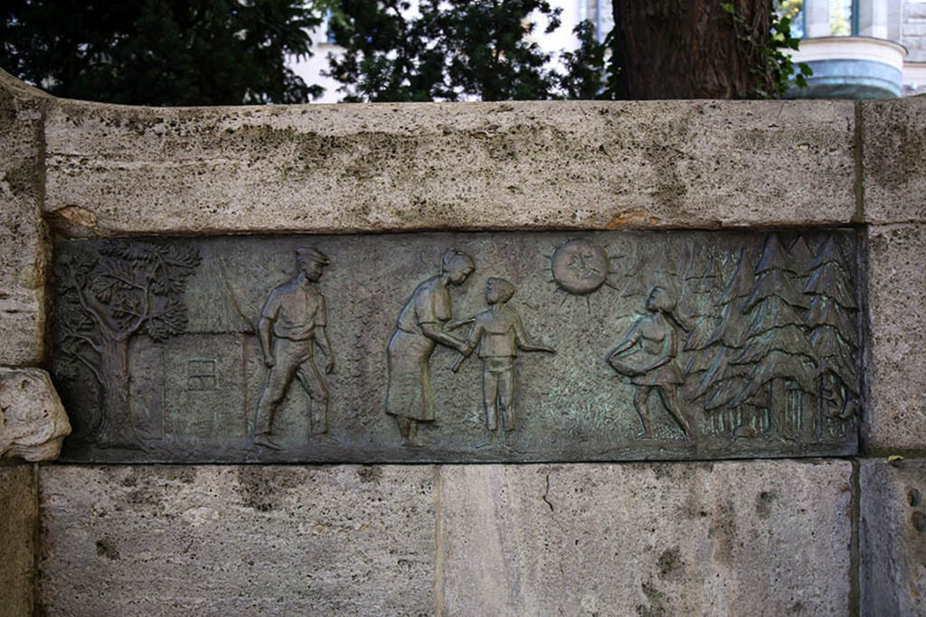 Foto: Leipzig - Märchenbrunnen | Das Team hinter BILDLEXIKON LEIPZIG bündelt historische wie aktuelle Informationen über die Stadt Leipzig in Text und Bild auf einer Plattform und stellt diese der interessierten Öffentlichkeit zur Verfügung.