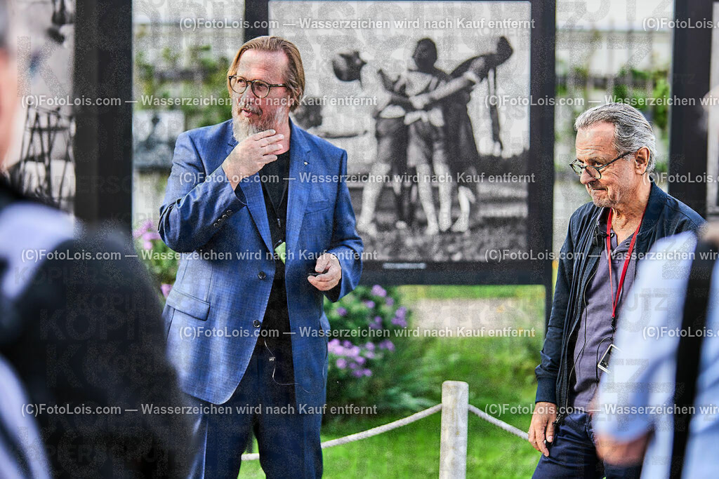 ALP6272_TdBerufsfotografie_Baden_Schoerg-Faber | (C)FotoLois.com, Alois Spandl, Tage der NÖ Berufsfotografie in Baden, Rundgang durch die Ausstellung Rudolph Koppitz mit Kunsthändler und Galerist Johannes Faber, Fr 6. Oktober 2023.