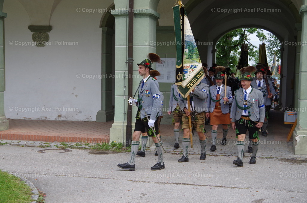 IMGP6928 | fotografiert von Axel PollmannLeonhardi Wallfahrt Benediktbeuern und Murnau, Fronleichnam, Fasching, Landschaft im Loisachtal und Benediktbeuern  - Realisiert mit Pictrs.com
