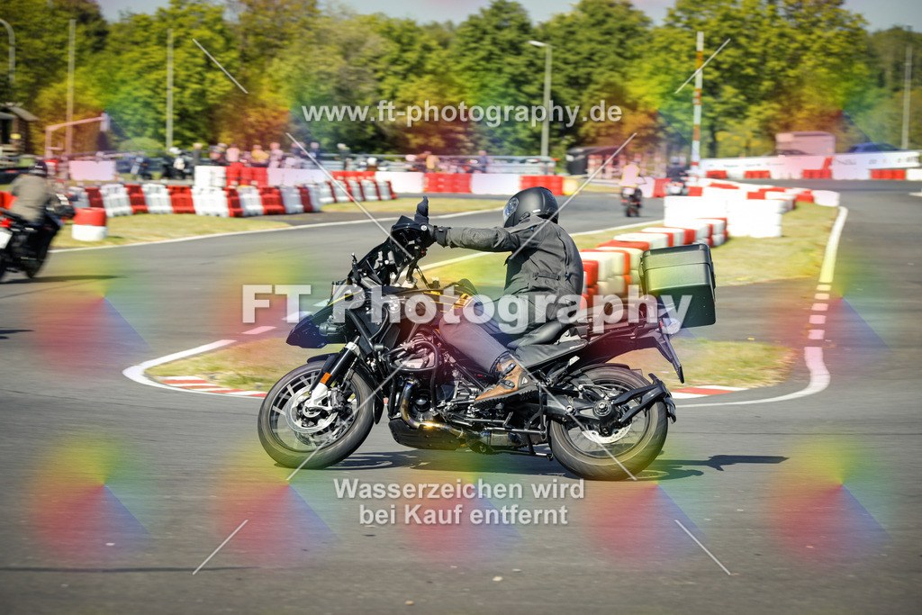 OBK_Mai_Justin_Uwe-10454 | Hier findet Ihr Bilder von Touristenfahrten auf der Nürburgring Nordschleife oder von anderen Veranstaltungen die ich besucht habe. Viel Spass beim Durch Schauen 