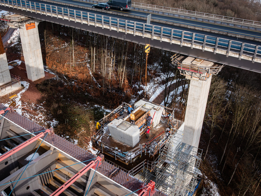 2026-02-04_Oberthulba_112 | Luftbild, Drohne, Multicopter, Bayern, Luftbilder, Luftbildshop, Jan R. Schäfer, aerialphotography, Abzüge, Luftaufnahmen, J1-Luftbild, J1-Fotografie und Luftbildservice, Würzburg, fineart, Abzüge, Drucke, Glasdruck - Realisiert mit Pictrs.com