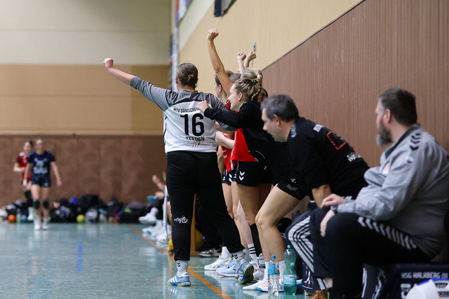 Handball I Damen I Saison 2025-2026 I Verbandsliga Süd I HSG Kalkberg 06 - MTV Dänischenhagen I 14.12.2025.171 | Noa-Marie Teegen (16, MTV Dänischenhagen) - Realisiert mit Pictrs.com