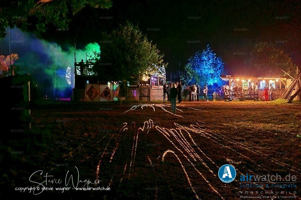 Bachblyten® Festival 2023 | Entdecken Sie atemberaubende Luftbilder und Fotografien auf airwatch.de - Tauchen Sie ein in eine Welt voller faszinierender Aufnahmen aus der Vogelperspektive.