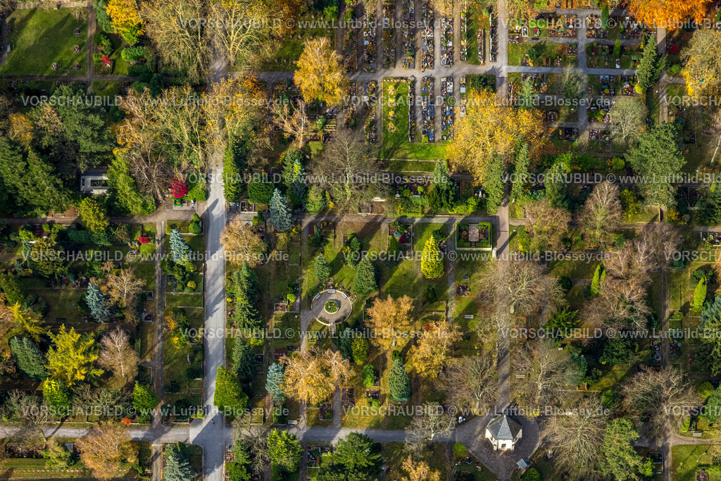 Hagen251101016 | Luftbild, Evangelischer Friedhof mit herbstlichen Bäumen, Haspe-West, Hagen, Ruhrgebiet, Nordrhein-Westfalen, Deutschland