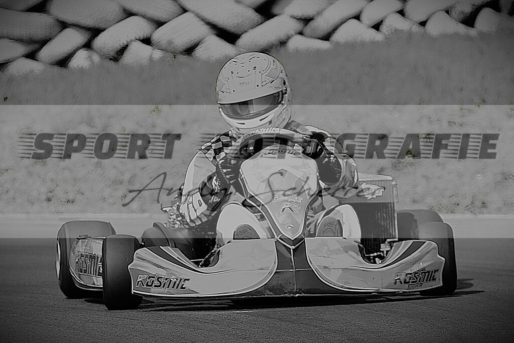 aDSC_0148 | Kaufen Sie Sportbilder im Onlineshop von Andy Scherrer Sportfotografie. Faszinierende Bilder von Sportevents aus der ganzen Schweiz. Fussball, Frauenfussball, Unihockey, Handball, Schwingen und weiteren Sportarten. - Realisiert mit Pictrs.com