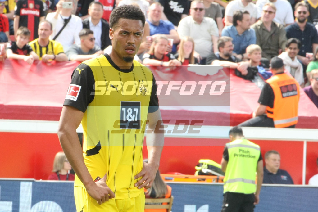 Bayer 04 Leverkusen - Borussia Dortmund | Felix Nmecha - © Sportfoto-Sale (MK) - Realisiert mit Pictrs.com