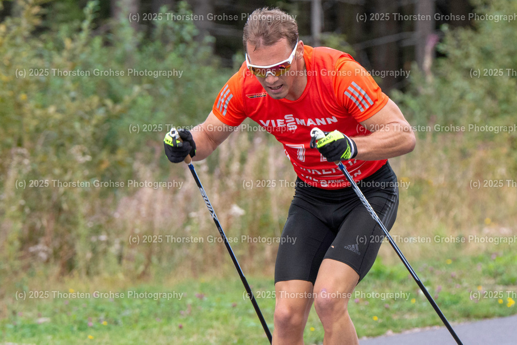Deutsche Meisterschaften Biathlon | Deutsche Meisterschaften Biathlon, Speziallanglauf Maenner am 14.09.2018 in der DKB SKI ARENA in Oberhof, (Deutschland)

Bild: Schempp Simon vom SZ Uhingen / Zoll - Realisiert mit Pictrs.com