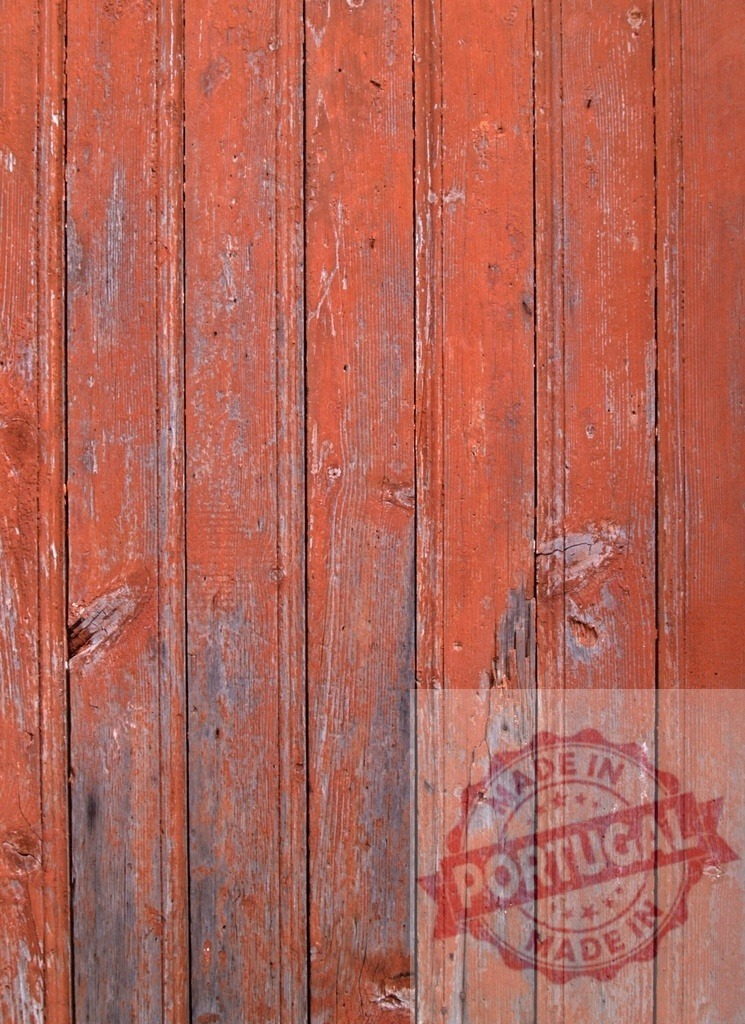 Old red wooden planks showing peeling paint and creating a vintage textured background | Vertical wooden planks with weathered red paint create a rustic and textured background, ideal for vintage or antique design projects - Realisiert mit Pictrs.com