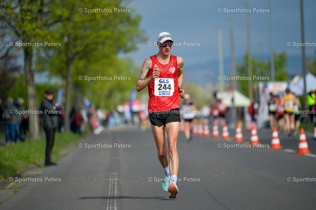 _KP18686_1 | 13.04.2025, xkaix, Leichtathletik Deutsche Meisterschaft 2025, Straßengehen v.l. Christopher Linke (SC Potsdam) - Realisiert mit Pictrs.com