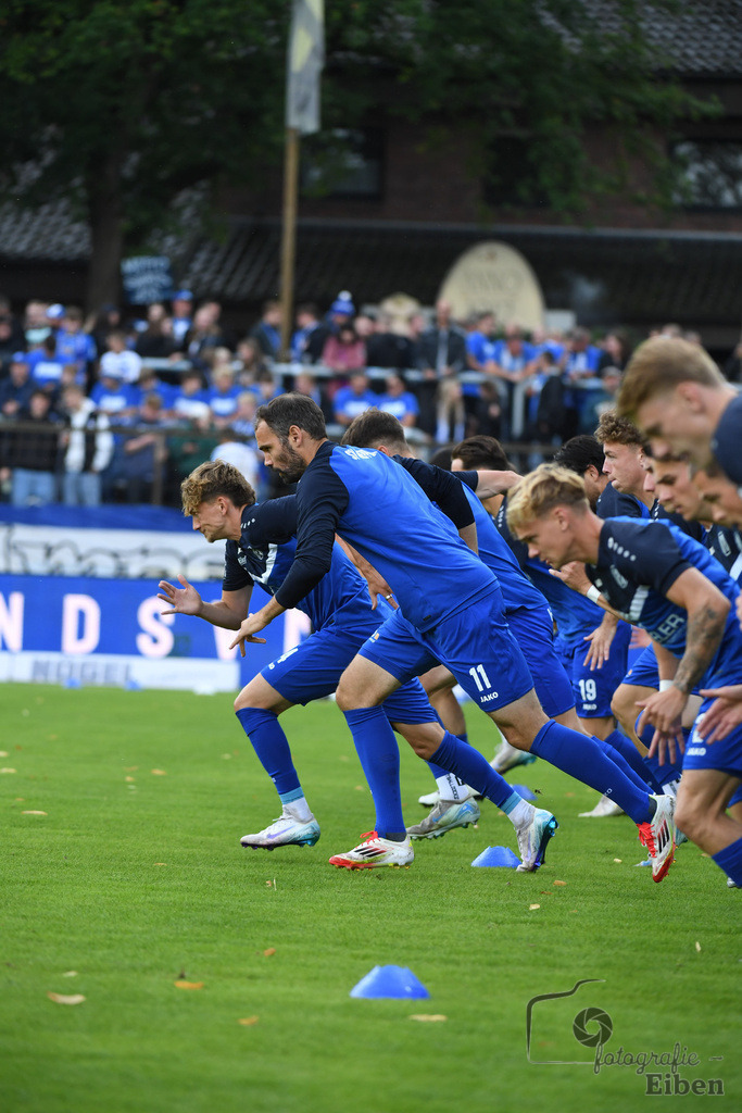 SV Meppen-VfB Lübeck | Herren Regionalliga Nord; SV Meppen (blau)-VfB Lübeck (weiß) am 01.08.2025 in Meppen (Hänsch-Arena), Photo: Philip Eiben 2025 - Realisiert mit Pictrs.com