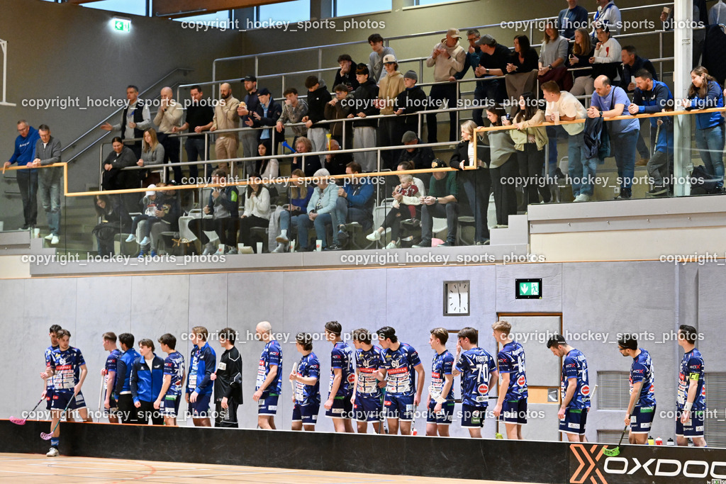 KAC Floorball vs. VSV Unihockey | Besucher Ballspielhalle Waidmannsdorf, VSV Unihockey Fans, Spielerbank VSV Unihockey, KAC Floorball vs. VSV Unihockey, KAC Floorball vs. VSV Unihockey am 21.03.2026 in Klagenfurt (Ballspielhalle Waidmannsdorf), Austria, (Photo by Bernd Stefan)