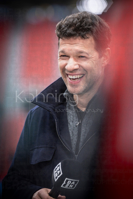 German Bundesliga, Bayer 04 Leverkusen vs. FC Bayern München, 14.03.2026 | LEVERKUSEN, GERMANY - MARCH 14:  DAZN Expert, former German National, Michael Ballack before the German Bundesliga match on gameday 26 between Bayer 04 Leverkusen vs. FC Bayern München at BayArena on March 14, 2026 in Leverkusen, Germany. DFL REGULATIONS PROHIBIT ANY USE OF PHOTOGRAPHS AS IMAGE SEQUENCES AND/OR QUASI-VIDEO.