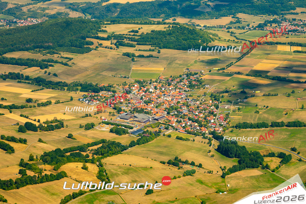 Die Luftaufnahme Simmershausen - Hilders wurde 2022 vom Flugzeug aus (keine Drohne) erstellt. Hohe Auflösung -für große Poster und Wandbilder geeignet - Garantiert!