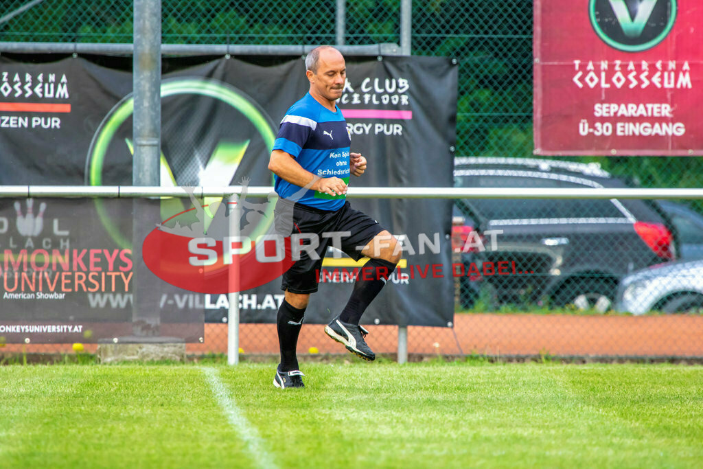 TSV Grafenstein - SK Maria Saal | TSV Grafenstein - SK Maria Saal am 02.08.2022 in Grafenstein
(Sportplatz), AUSTRIA, (Photo by Ernst Krawagner sport-fan.at), Referee Thomas Schmautz - Realisiert mit Pictrs.com