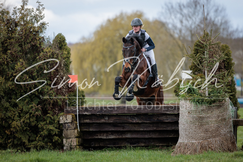 20260329-_3LI5373 | Tierfotografie Pferde, Hunde, Katzen, Haustiere.
Turnierfotografie Reitturniere, Reiten, Springreiten, Dressur in Hanau, dem Main-Kinzig-Kreis und dem Rhein-Main- Gebiet um Frankfurt