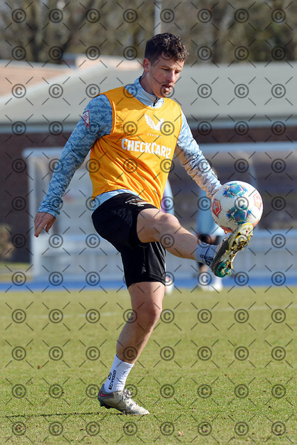 RGE_8488c | Hertha BSC, 2.Bundesliga, Herren, Training auf dem Hanns-Braun-Platz, Saison 2025/26, Diego Demme ( Hertha BSC ),  17.03. 2026, Fotograf: Ralf Gebhardt - Realisiert mit Pictrs.com