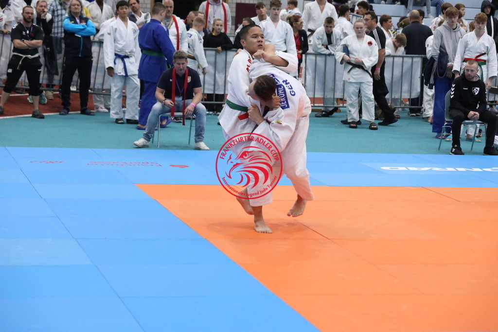 1J7A3618 | Fotos vom Adler Cup - Pictures from Adler Cup

Hier findet Ihr alle Eindrücke und großen Momente der Adler Cup Wochenenden. Here you will find all impressions and great moments of the Adler Cup weekends. - Realisiert mit Pictrs.com