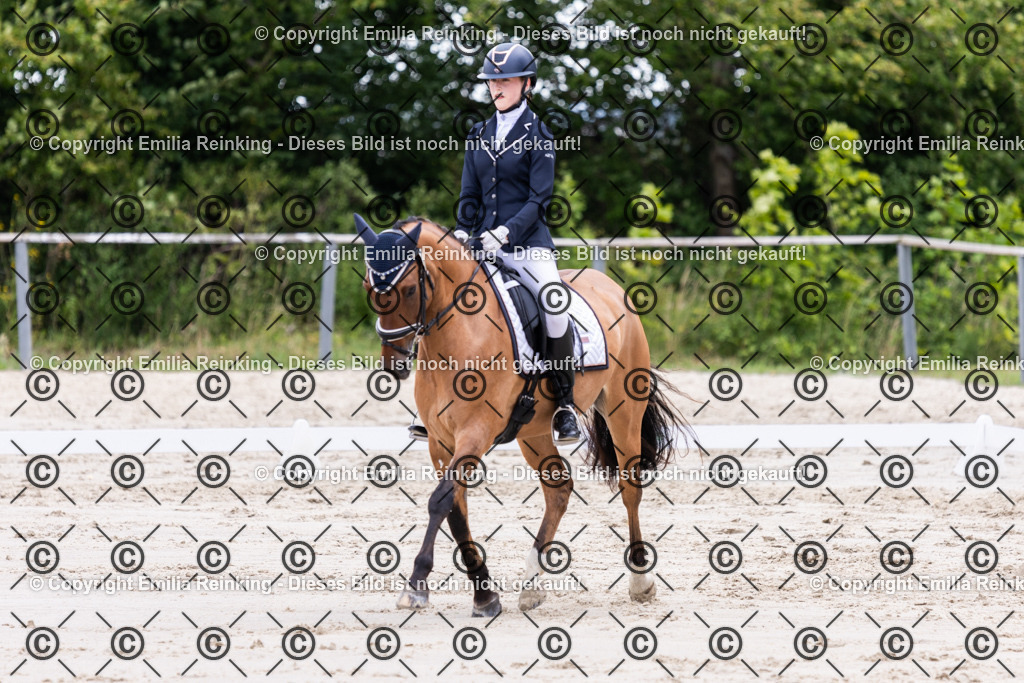 CL5A2101 | Emilia Reinking Fotografie - Realisiert mit Pictrs.com