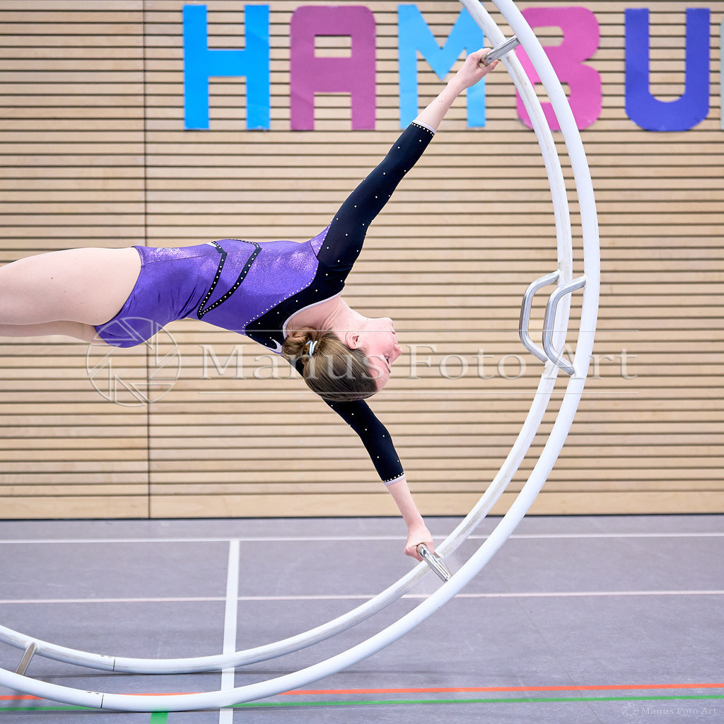 A-DSC02744 | Professionelle Sportfotografie in Hamburg, Schleswig-Holstein und Niedersachsen – spezialisiert auf Rhönrad, Geräteturnen, Leistungsturnen und rhythmische Sportgymnastik. Bundesweite Begleitung von Rhönrad-Events. Jetzt Sport-Fotos - Realisiert mit Pictrs.com