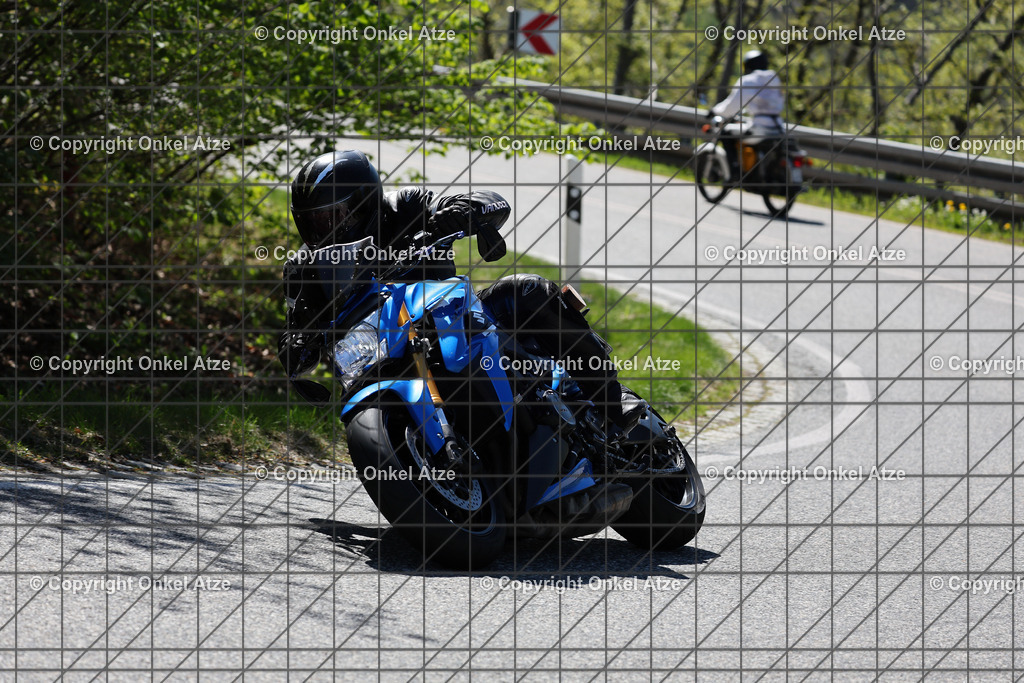 IMG_7244 | Fotograf am Kyffhäuser. Onkel Atze. Kyffhäuser Rennstrecke. Café36. Motorsportfotografie. - Realisiert mit Pictrs.com