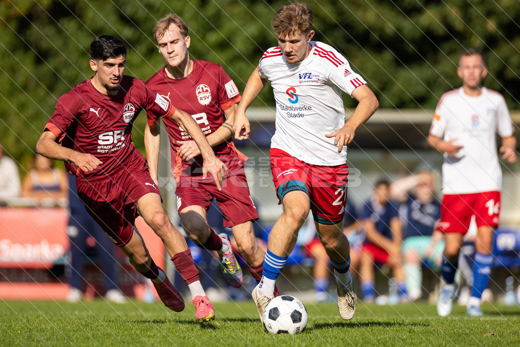 20250928_Picselweb-Fotografie_1R3_1482 | Spielszenen aus dem Spiel VfL Güldenstern Stade - Rotenburger SV. Ergebnis 0:3 - Realisiert mit Pictrs.com