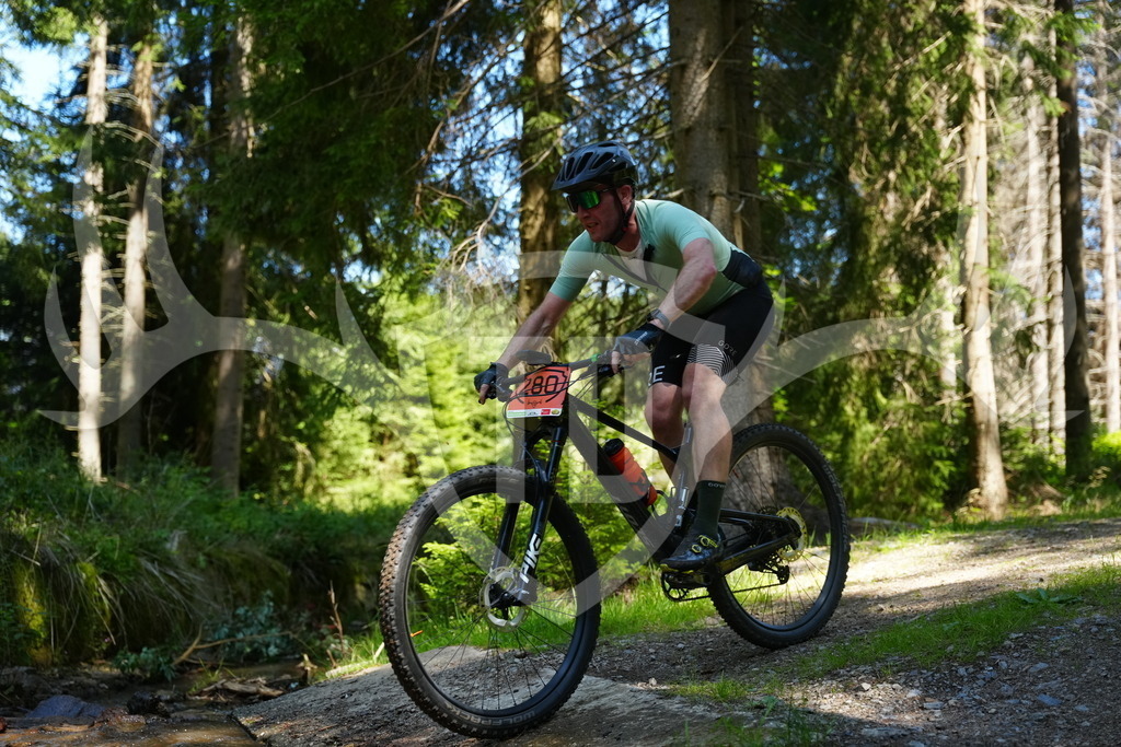 FC101730 | Fotogalerie der Treibjagd im Dunkelwald - Dein MTB Etappenrennen im Erzgebirge - Realisiert mit Pictrs.com