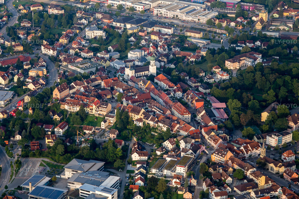 Luftbild: Pfarrstr in Stockach im Bundesland Baden-Württemberg in Deutschland. Foto: IMG_102855.jpg vom 26.08.2017 durch Werner Riehm/FLY-FOTO.de