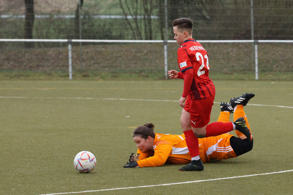 WASFCH_260321_4399 | SGM DJK Wasseralfingen/Neuler vs. 1.FC Heidenheim 1846 II, Fußball, Frauen, Bezirksliga, 2025/2026, 13. Spieltag, 21.03.2026 in Wasseralfingen, Kunstrasen Bürgle(Foto: Michael Bulling) - Realisiert mit Pictrs.com
