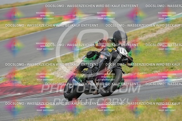 2025_09_01_PBK_42372 | Sportfotografie; SlowMotion; Video; Rennstrecke; Hafeneger; RSE; Speer; Trackday; Motorsportarena; Hockenheimring; Brno; Most; Barcelona; Valencia, Benny; Kaetzmer;