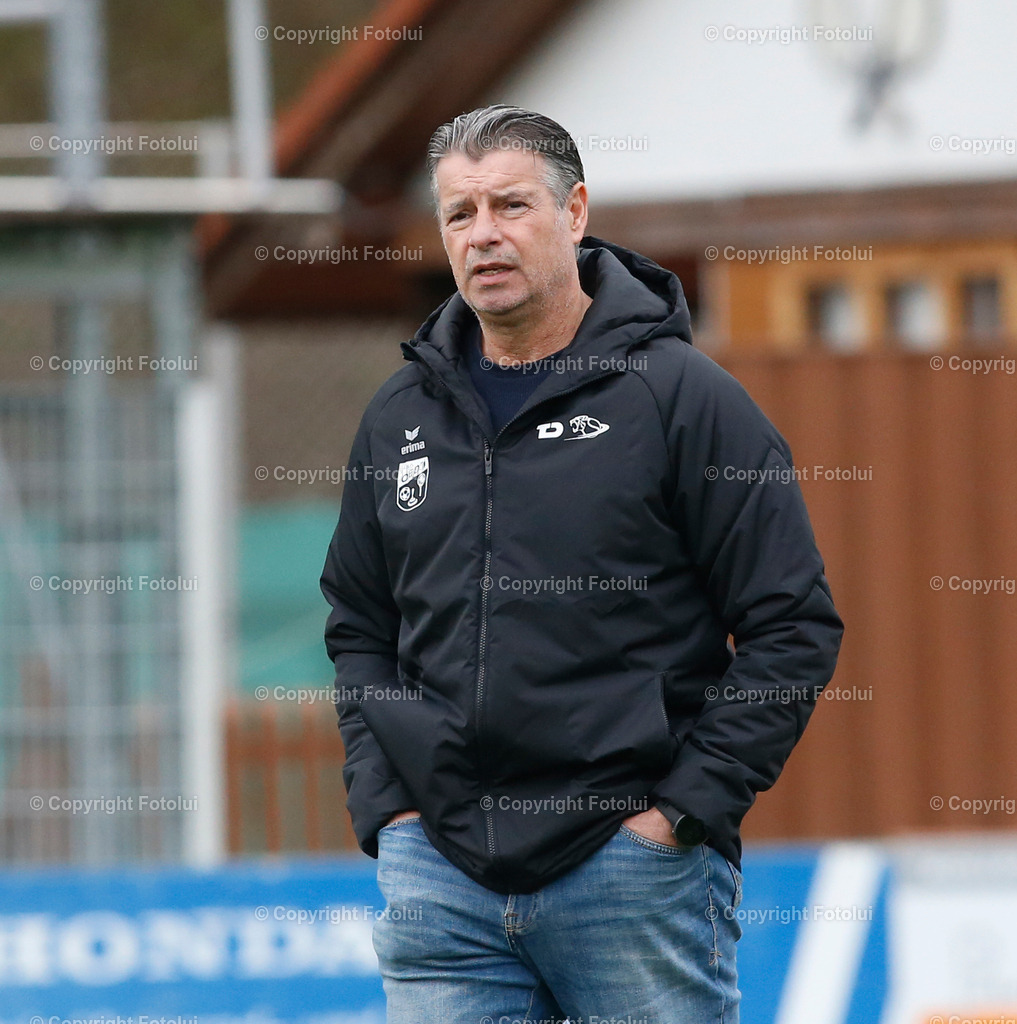A_LUI_26032023_04 | SPORT,FUSSBALL LL.OST ASKOE OEDT 1B-PUTZLEINSDORF 26.03.2023 
IM BILD: TRAINER KURT RUSS (OEDT1B) FOTO:FOTOLUI