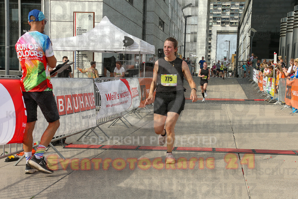 250920_1527_EX1_9467 | Sportfotografie im Rhein-Sieg Kreis, Köln, Bonn, NRW, Rheinland Pfalz, Hessen, etc. Unser Tätigkeitsfeld umfasst den Laufsport vom Volkslauf über den Marathon, Duathlon, Triathon bis zum Ultralauf wie Kölnpfad Ultra oder Schindertrail.
