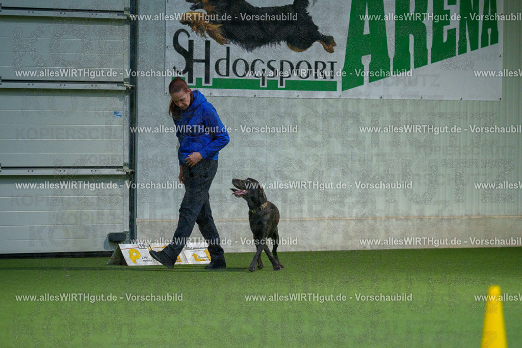 7R507023 | Professionelle Tierfotografie in Mönchengladbach von Daniel Wirth (allesWIRTHgut). Liebevolle & natürliche Bilder von Hunden & Katzen für unvergessliche Erinnerungen.