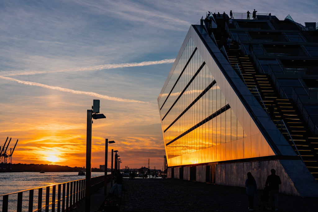 Sundown - Docklad 1 | hafenmomente - Realisiert mit Pictrs.com