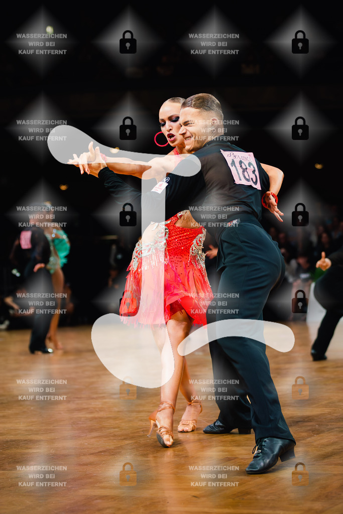 GOC 2025 - WDSF GrandSlam Latin 64-67th (183) Vlad-Alexandru Visan _ Khrystyna Shugurova (Germany)-2025-08-23-2717 | Webshop for digital downloads and prints of dance sport, event & show photographer Julian Link - Realisiert mit Pictrs.com