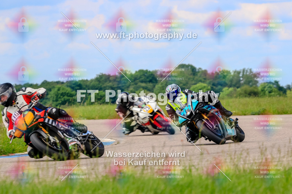 MotoTeam-1241 | Hier findet Ihr Bilder von Touristenfahrten auf der Nürburgring Nordschleife oder von anderen Veranstaltungen die ich besucht habe. Viel Spass beim Durch Schauen 