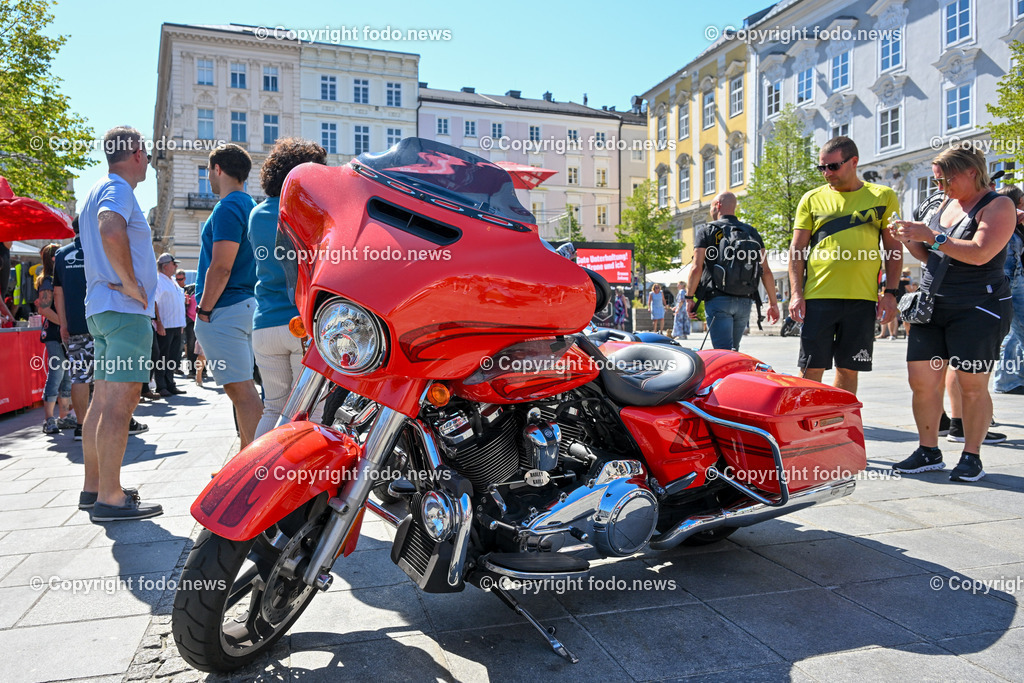 Linz_ Harley Davidson Charity_ 15.08.2023-25 | 15.08.2023, Linz, AUT, Harley Davidson Charity 2023 Hauptplatz Linz, im Bild Harley Davidson 