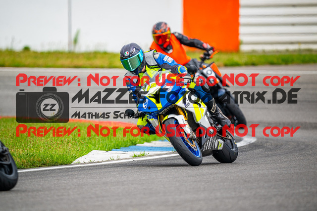 MaZZes_FotoMatrix_240701_6007705_4367 | INST