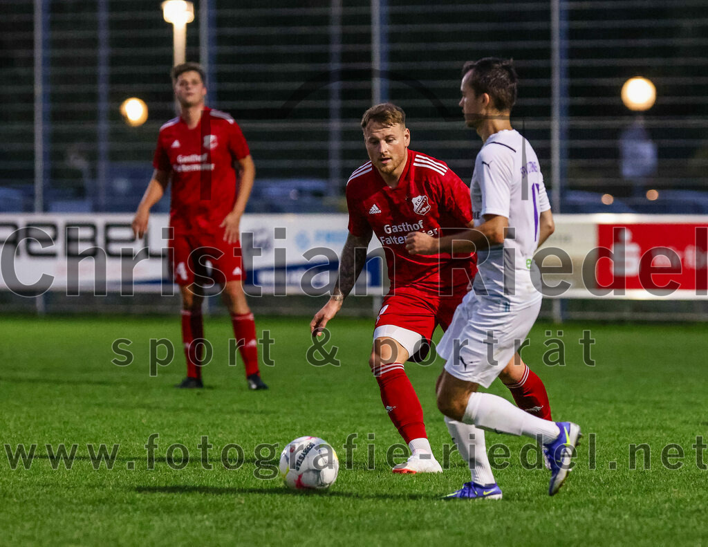 2023-08-01_044_FC_Finsing_gegen_SpVgg_Altenerding | Finsing, Deutschland, 01.08.2023:
Fußball, TOTO Pokal 2023 / 2024, 1. Spieltag, FC Finsing gegen SpVgg Altenerding, Endergebnis: 0:5

Christopher Biendl (FC Finsing, #7), Johannes Irl (SpVgg Altenerding, #17)

Foto: Christian Riedel / fotografie-riedel.net