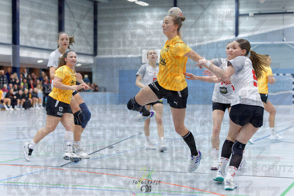 Frauen Oberliga Mitte (HHV); HSG Eibelshausen/Ewersbach - HSG Wettenberg II | Frauen Oberliga Mitte (HHV); HSG Eibelshausen/Ewersbach - HSG Wettenberg II am 13.12.2025 in Steinbrücken (Sporthalle am Hammerweiher)Photo © 2025 - Jörg Heinrich - Realisiert mit Pictrs.com