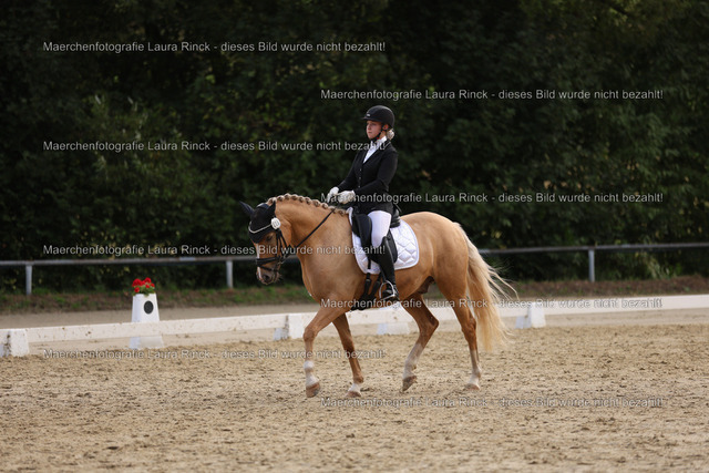 HG9A1417 | laurarinckfotografie - Realisiert mit Pictrs.com