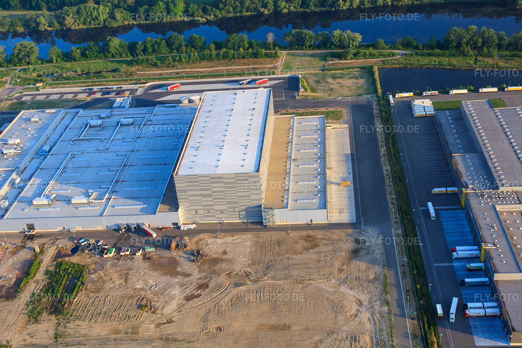 Luftbild: Baustelle der Pfälzer Erfrischungsgetränke GmbH in Wörth am Rhein im Bundesland Rheinland-Pfalz in Deutschland. Foto: IMG_64827.jpg vom 18.05.2014 durch Werner Riehm/FLY-FOTO.deMEG Gruppe - MEG Gruppe