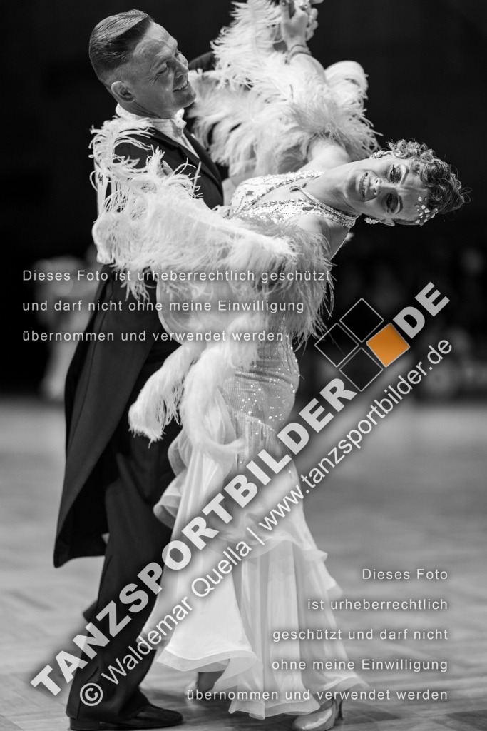 20230812-11715 | Hier finden Sie Tanz Bilder vom Latein und Standard Formationen tanzen. Sportbilder vom Tanzsport. Schöne Fotos und von Weltmeisterschaft, Europameisterschaft, Bundesliga, Regionalliga, Oberliga und Landesliga sowie von GOC Stuttgart, DanceComp, WM Bremen
